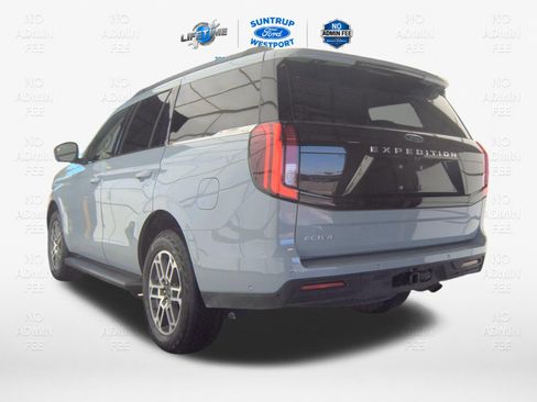 Used 2025 Ford Expedition Active AWD/4WD image 19