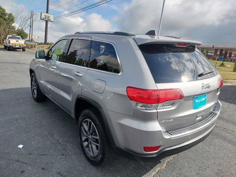 Used 2017 Jeep Grand Cherokee Limited image 5