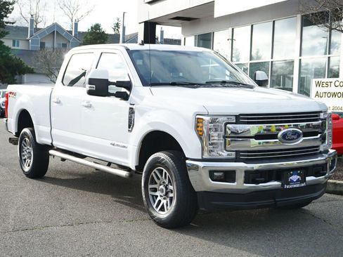 Used 2019 Ford F250 Lariat w/ Lariat Value Package image 7