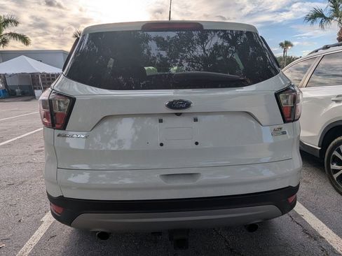 Used 2017 Ford Escape SE AWD/4WD image 6