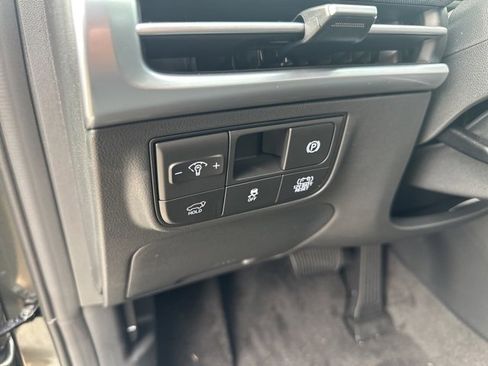 New 2025 Hyundai Tucson Limited w/ Tow & Go Package image 18