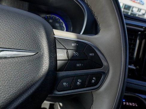 Used 2020 Chrysler Pacifica Limited w/ Tire & Wheel Group image 68