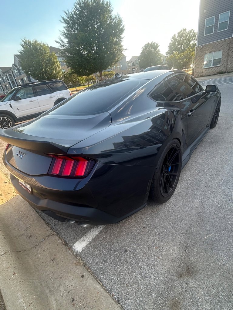 Used 2024 Ford Mustang GT Premium RWD image 3