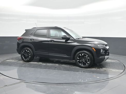 Used 2023 Chevrolet TrailBlazer LT w/ Convenience Package image 11