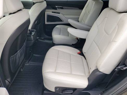 Used 2022 Kia Telluride SX w/ Nightfall Edition Package image 24