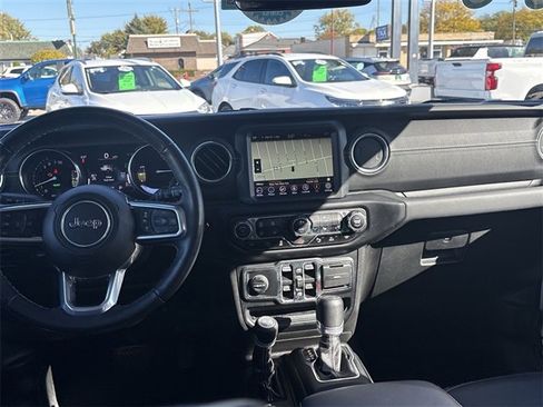 Used 2021 Jeep Wrangler Unlimited Sahara w/ Cold Weather Group image 20