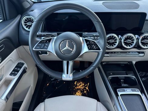 Certified 2025 Mercedes-Benz GLB 250 image 16
