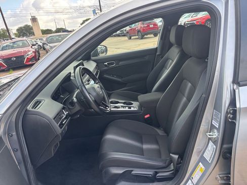 Used 2025 Honda Civic Sport image 25