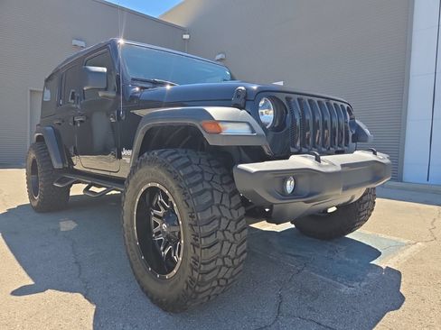 Used 2020 Jeep Wrangler Unlimited Sport S AWD/4WD image 30