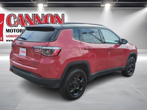 Used 2024 Jeep Compass Trailhawk image 5