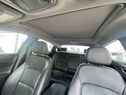Used 2019 Chevrolet Malibu LT w/ Leather Package FWD image 23