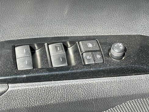 Used 2025 Toyota Camry LE FWD image 14