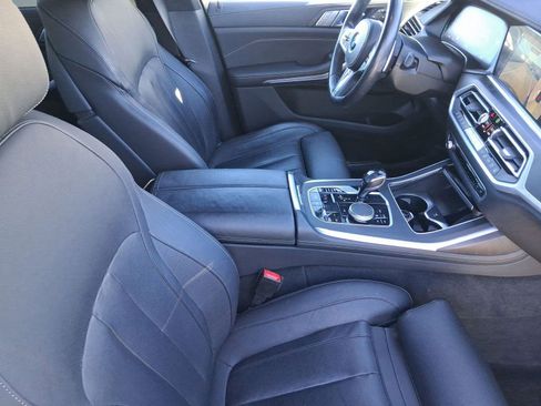 Certified 2022 BMW X7 xDrive40i w/ M Sport Package image 32