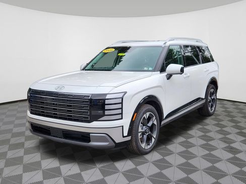 Certified 2026 Hyundai Palisade Limited AWD/4WD image 2