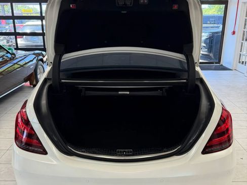 Used 2019 Mercedes-Benz S 560 Sedan image 26