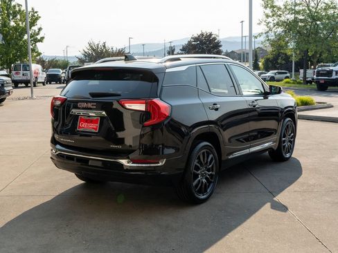 Used 2023 GMC Terrain Denali w/ Black Diamond Edition AWD/4WD image 7