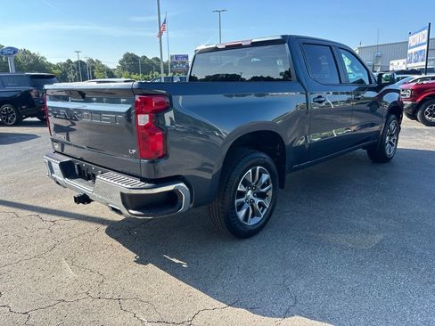 Used 2022 Chevrolet Silverado 1500 LT w/ Z71 Off-Road Package AWD/4WD image 5