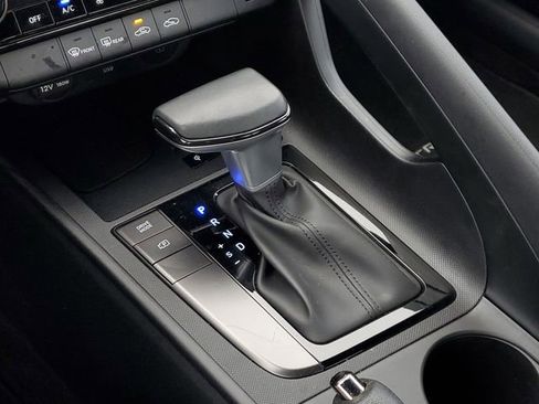 Used 2025 Hyundai Elantra Sport image 22