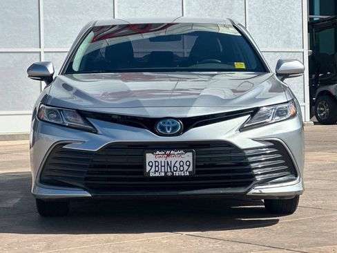 Certified 2022 Toyota Camry LE FWD image 11