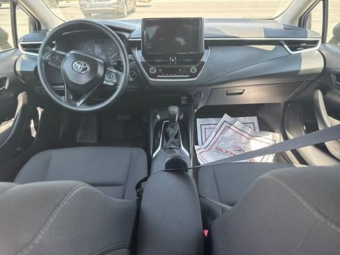 Used 2025 Toyota Corolla LE w/ LE Premium Package FWD image 17