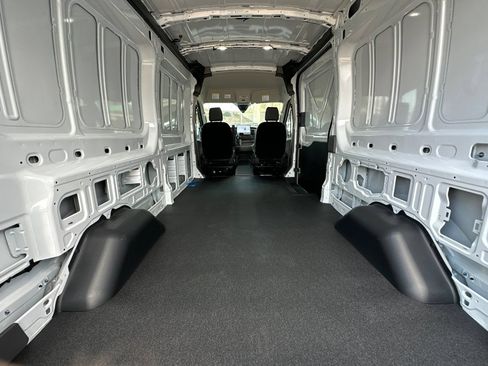 New 2026 Ford Transit 250 148 Medium Roof RWD image 14
