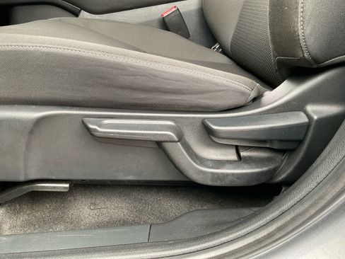 Used 2022 Honda HR-V EX image 32