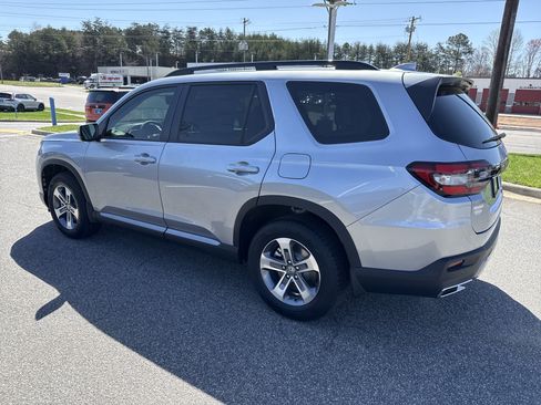 New 2026 Honda Pilot EX-L image 7