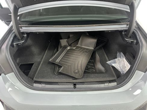 Used 2024 BMW 530i xDrive w/ M Sport Package image 11