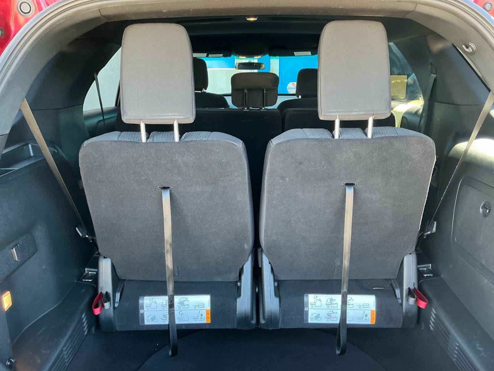 Used 2018 Ford Explorer XLT AWD/4WD image 17