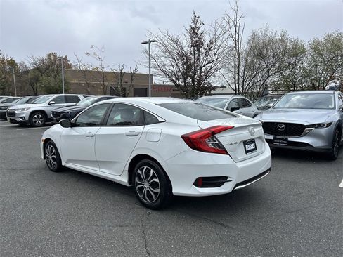 Used 2020 Honda Civic LX image 6