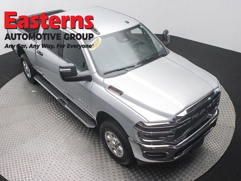Used 2026 RAM 2500 Big Horn AWD/4WD image 3