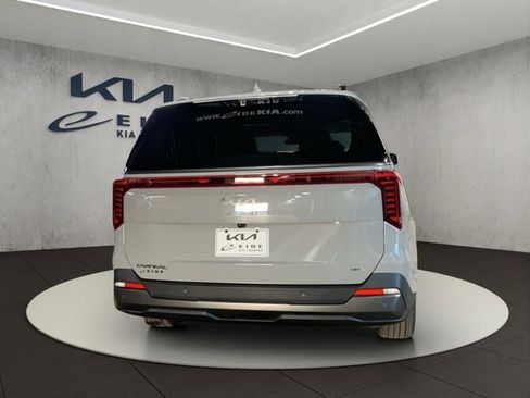 New 2026 Kia Carnival SX Prestige image 4