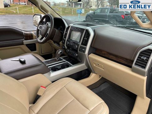 Used 2019 Ford F150 Lariat w/ Equipment Group 501A Mid image 33