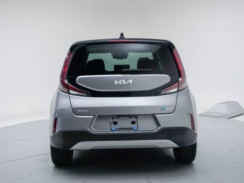 Used 2024 Kia Soul EX FWD image 13