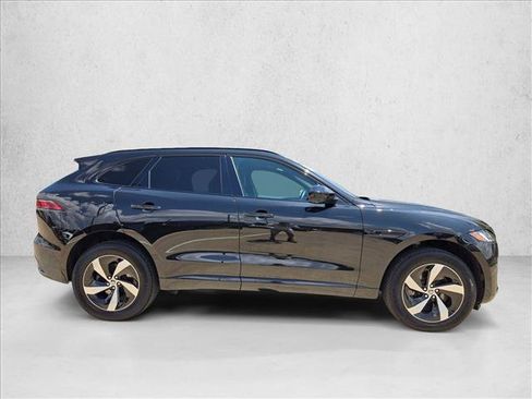 Used 2026 Jaguar F-PACE R-Dynamic S AWD/4WD image 4