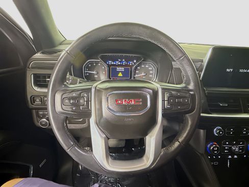 Used 2021 GMC Yukon XL SLT AWD/4WD image 13