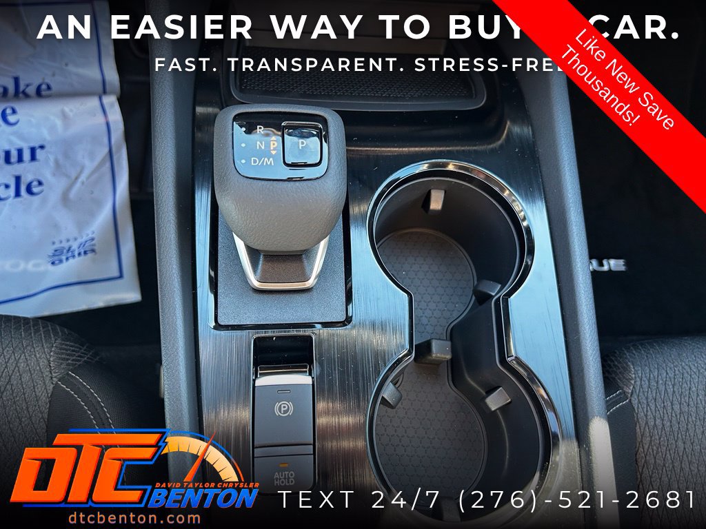 Used 2026 Nissan Rogue SV FWD image 24