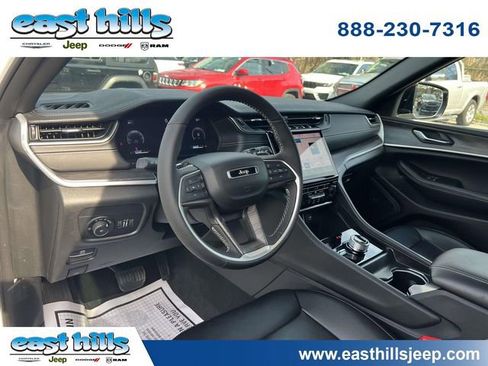 Certified 2024 Jeep Grand Cherokee Limited image 24