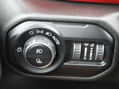 Used 2020 Jeep Gladiator Rubicon AWD/4WD image 18