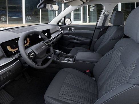New 2026 Kia Sorento LX FWD image 17