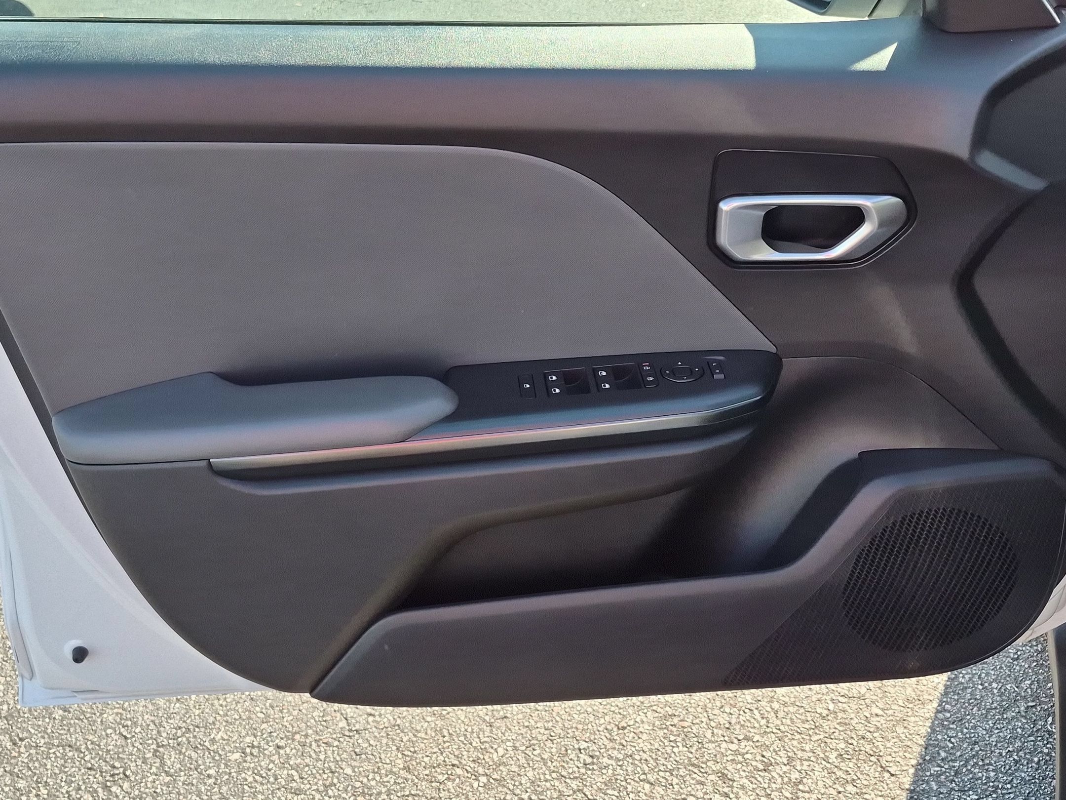 Used 2025 Kia K4 FWD image 11