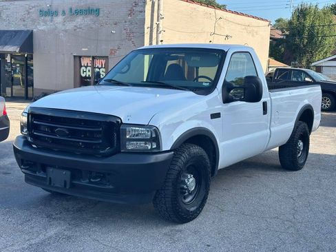 Used 2002 Ford F250 2WD Regular Cab Super Duty image 1