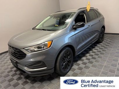 Used 2023 Ford Edge SE w/ Black Appearance Package