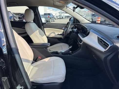 Used 2024 Buick Encore GX Sport Touring image 19
