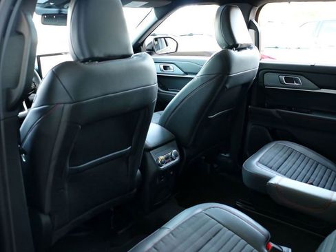 New 2026 Ford Explorer ST-Line w/ ST-Line Street Pack AWD/4WD image 23