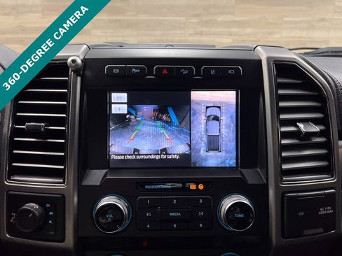 Used 2020 Ford F350 Platinum w/ FX4 Off-Road Package image 10