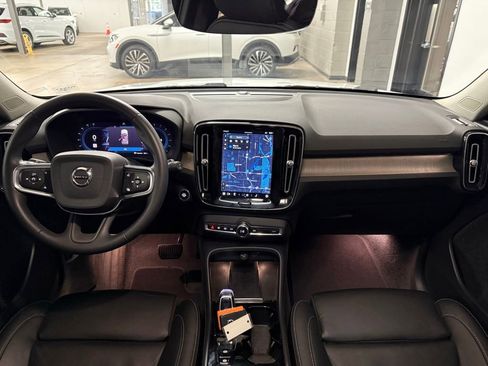 Used 2023 Volvo XC40 B5 Plus w/ Climate Package AWD/4WD image 20