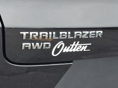 Used 2023 Chevrolet TrailBlazer LT w/ Convenience Package AWD/4WD image 30