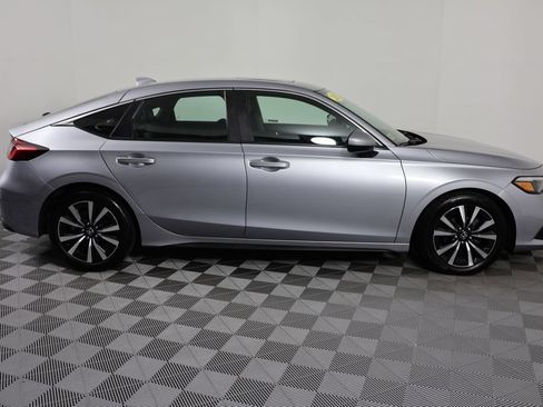 Used 2023 Honda Civic EX-L image 9