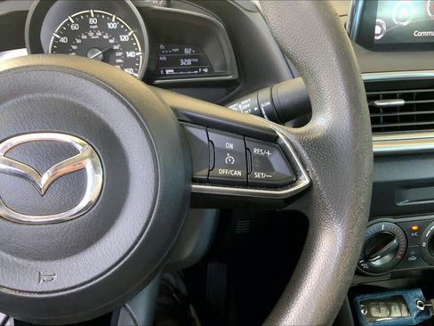 Used 2018 MAZDA MAZDA3 Sport FWD image 24